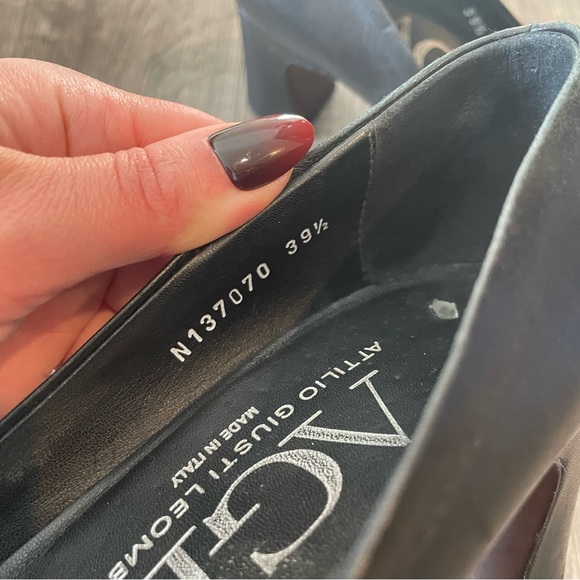 AGL Black Leather Silver Accent Pointed Toe Block Heels - Picture 11 of 11